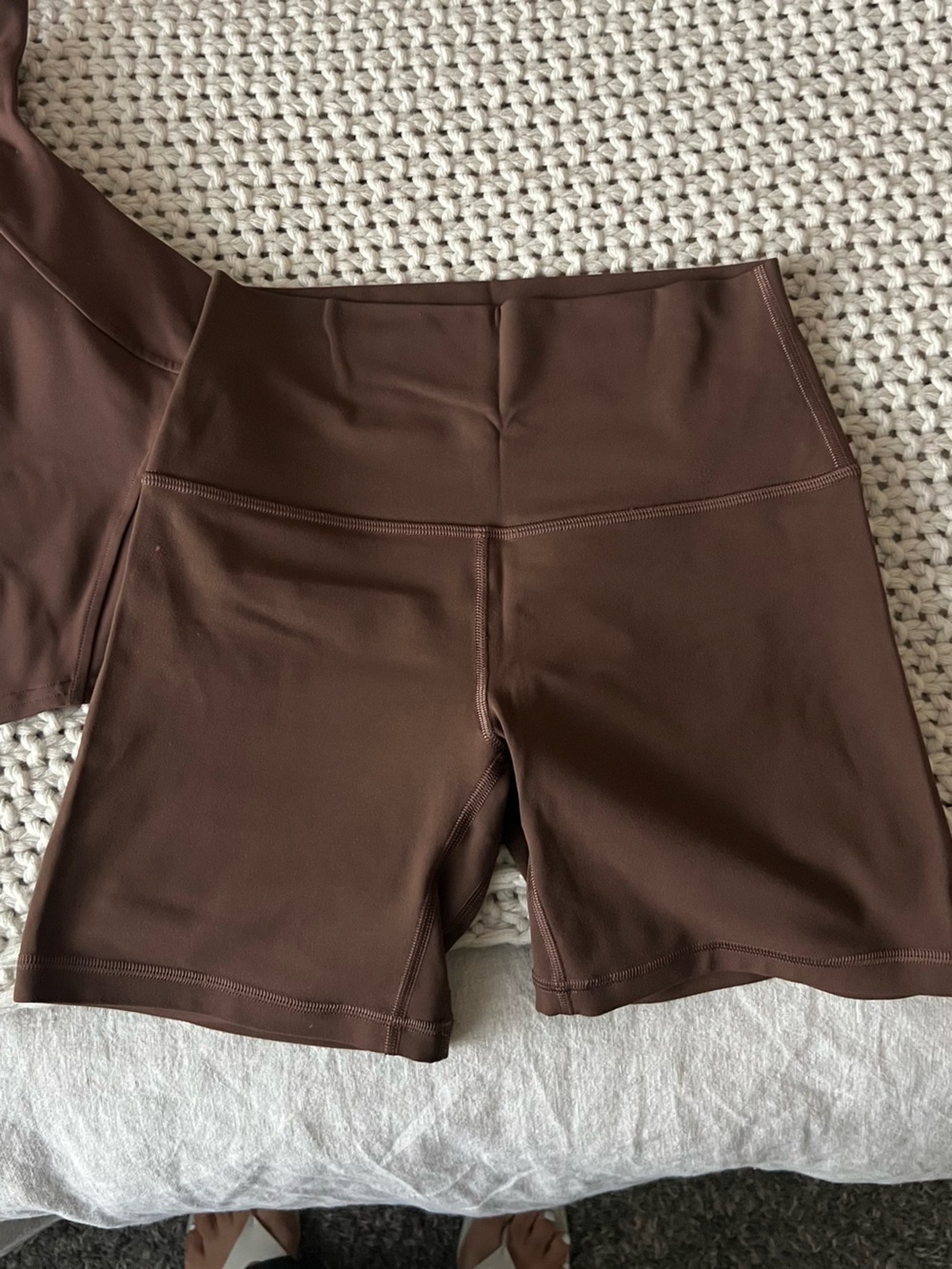 Lulu align 6 inch shorts